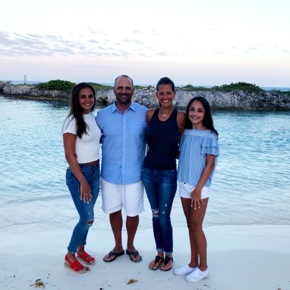 Meet your Posher, Michelle - Picture 1 of 1